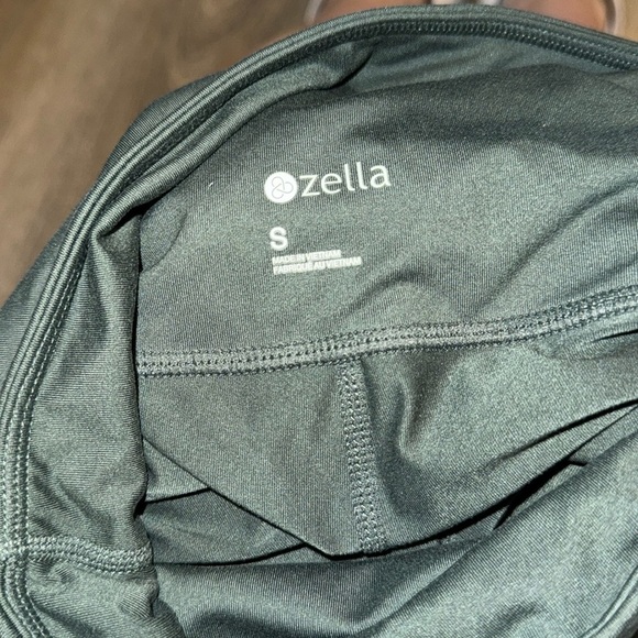 Zella-  green/blue leggings (size small- could fit like XS) - Picture 4 of 7